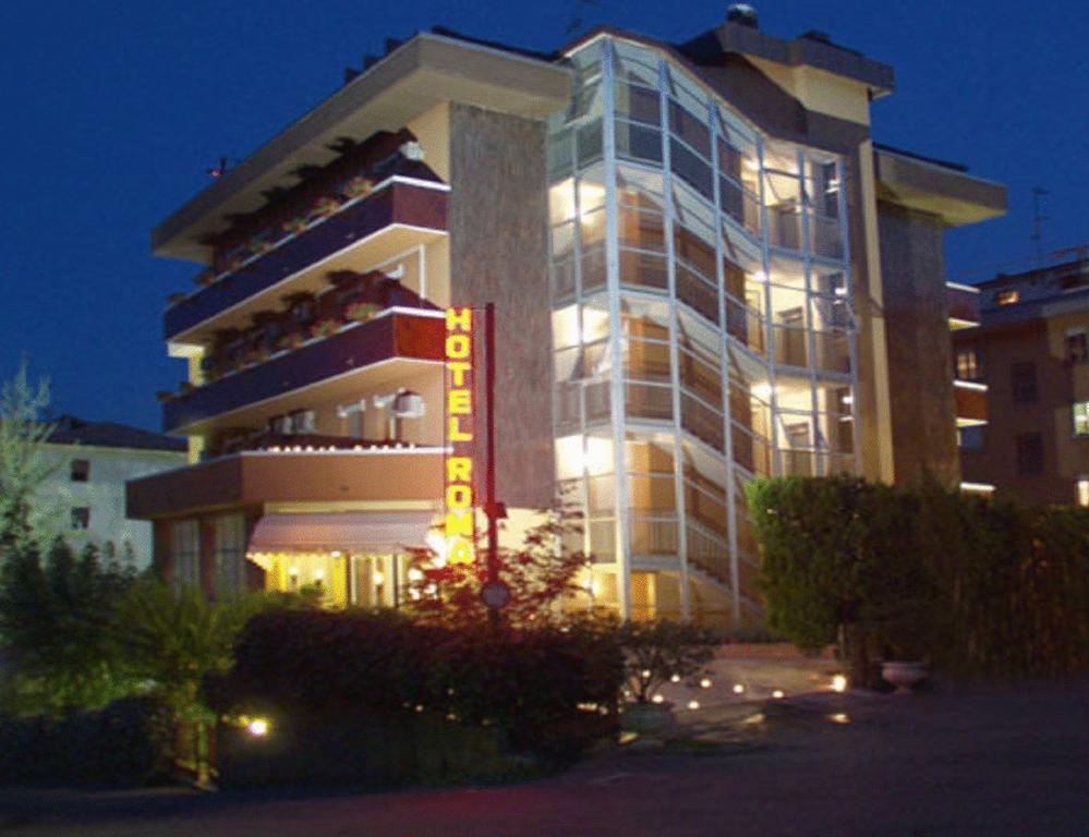 Hotel Roma Salsomaggiore Terme Εξωτερικό φωτογραφία